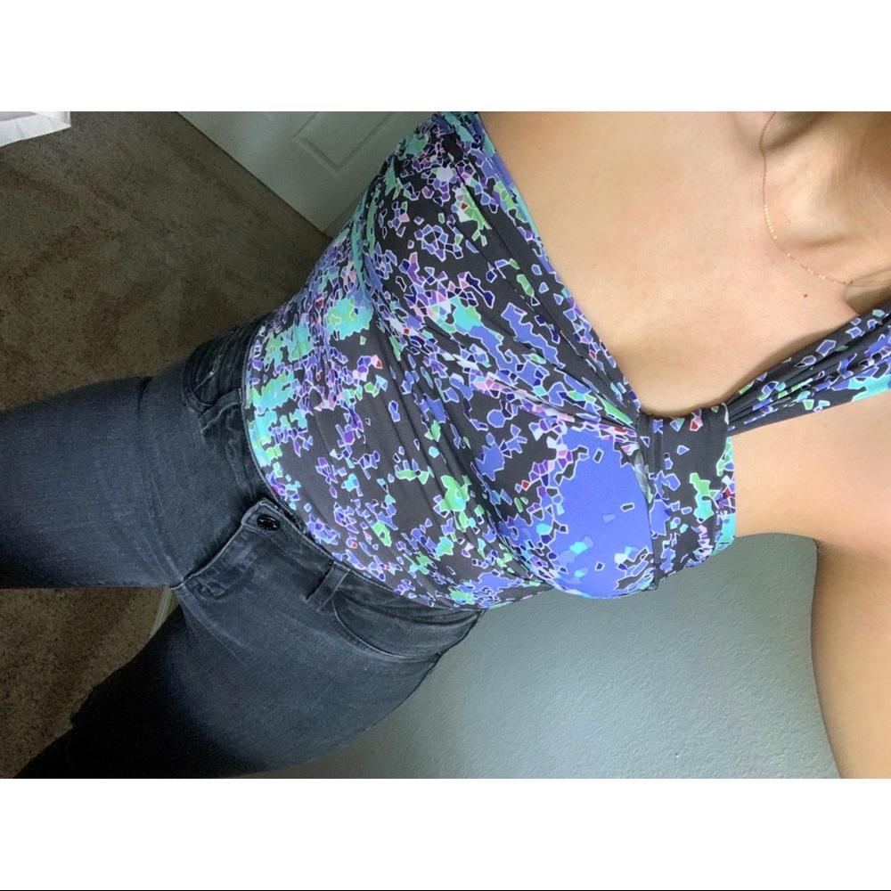One shoulder top
